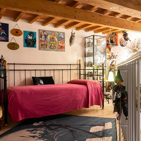LE STREGHE rooms e art,centralissimo con garage su richiesta-2